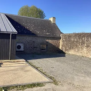 Magnifique Longere Au Calme De Kerminaouet Hébergement de vacances Trégunc